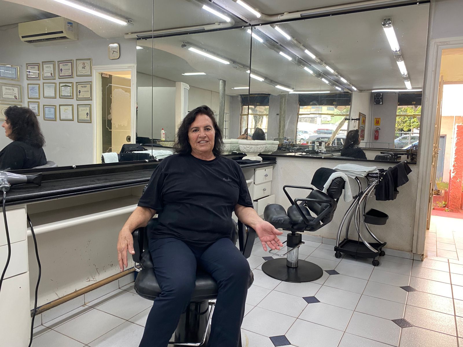 Carlito, uma referência para cabeleireiros de Apucarana