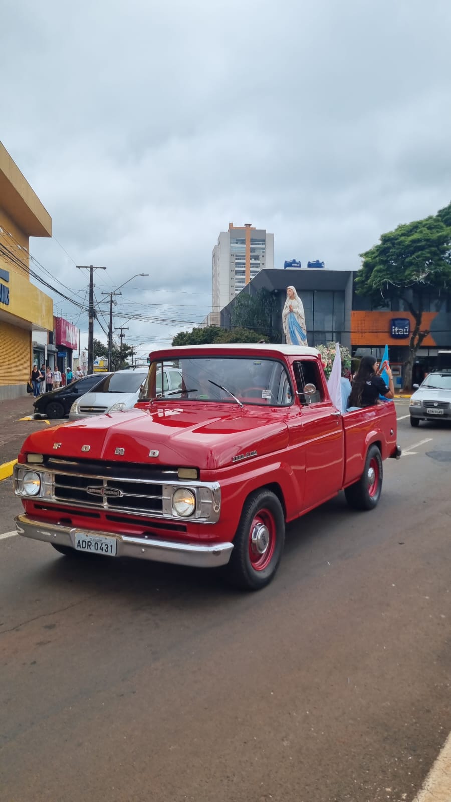 Catedral faz carreata em devoção à Nossa Senhora dias antes da Romaria