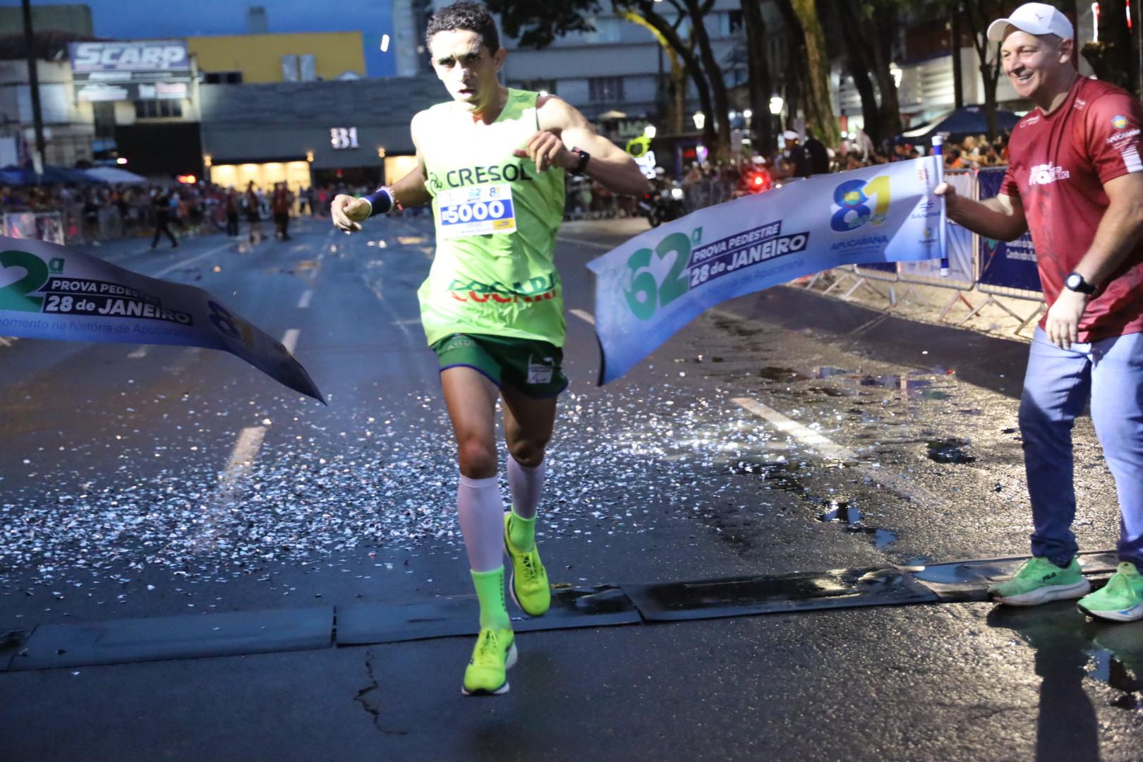 Tanzaniano Joseph Panga vence 10 km da Prova 28; fotos dos campeões