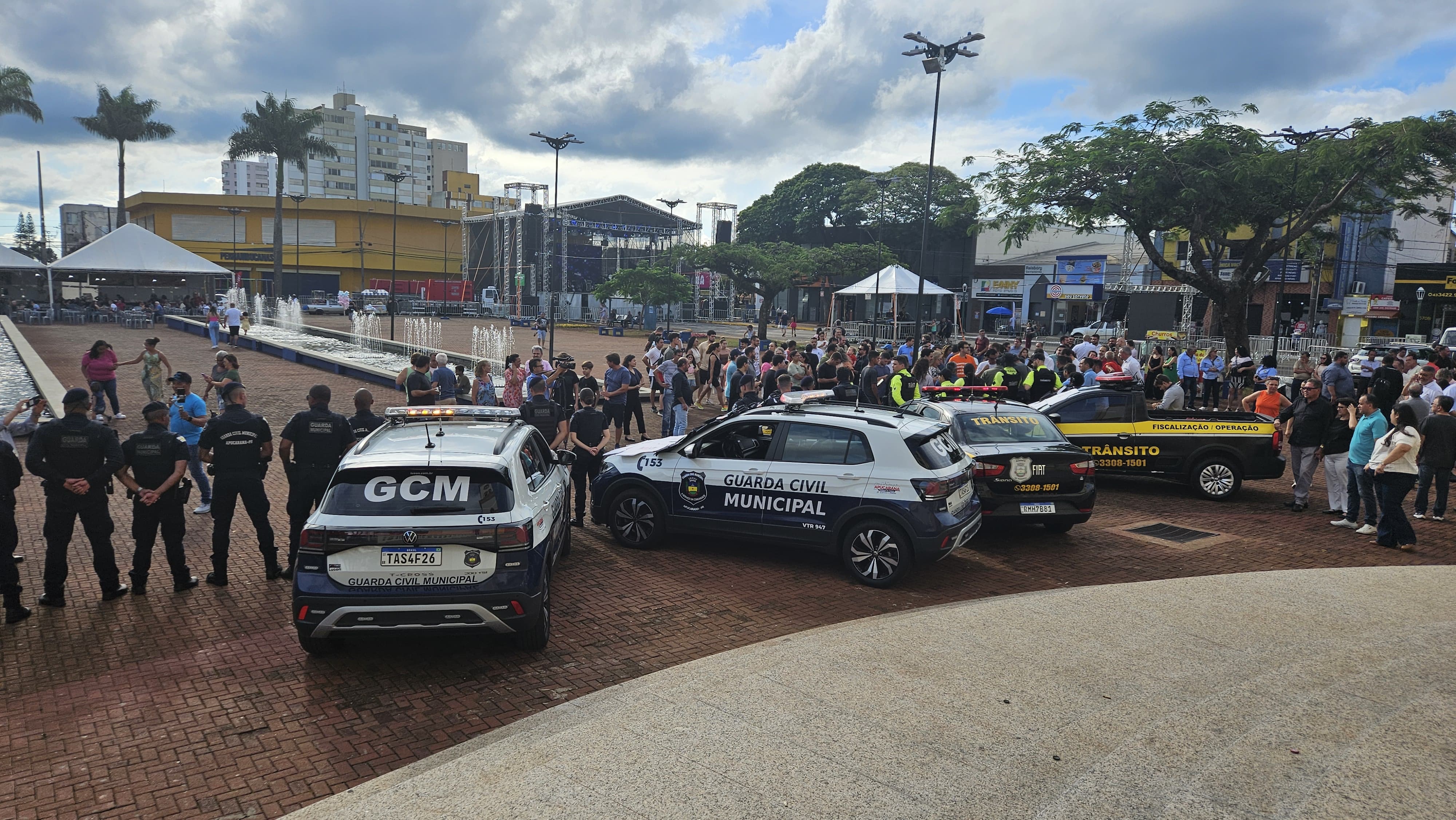 Entrega de equipamentos ocorreu na Praça Rui Barbosa