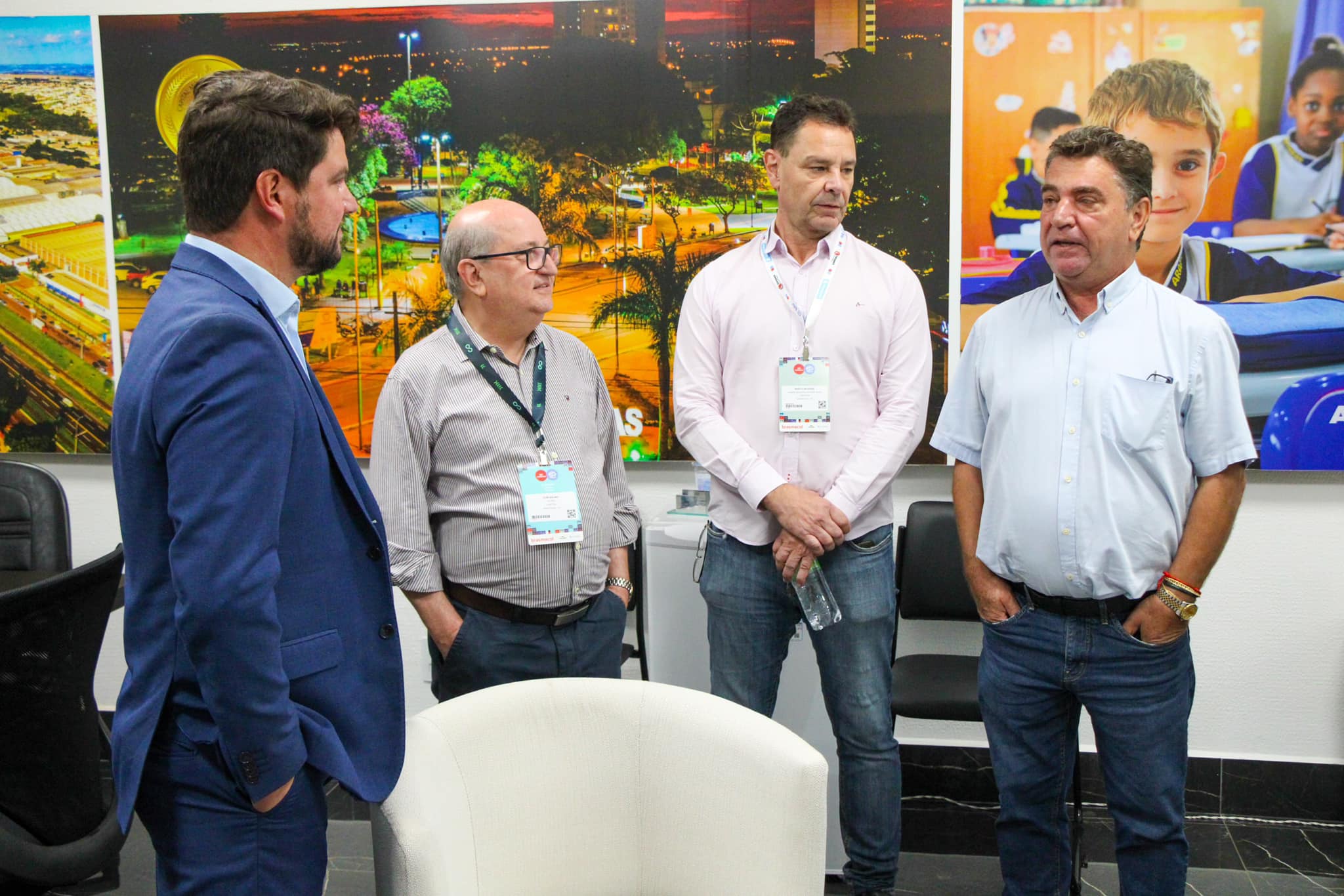 Movelpar movimenta Arapongas com novas tendências do setor; veja fotos