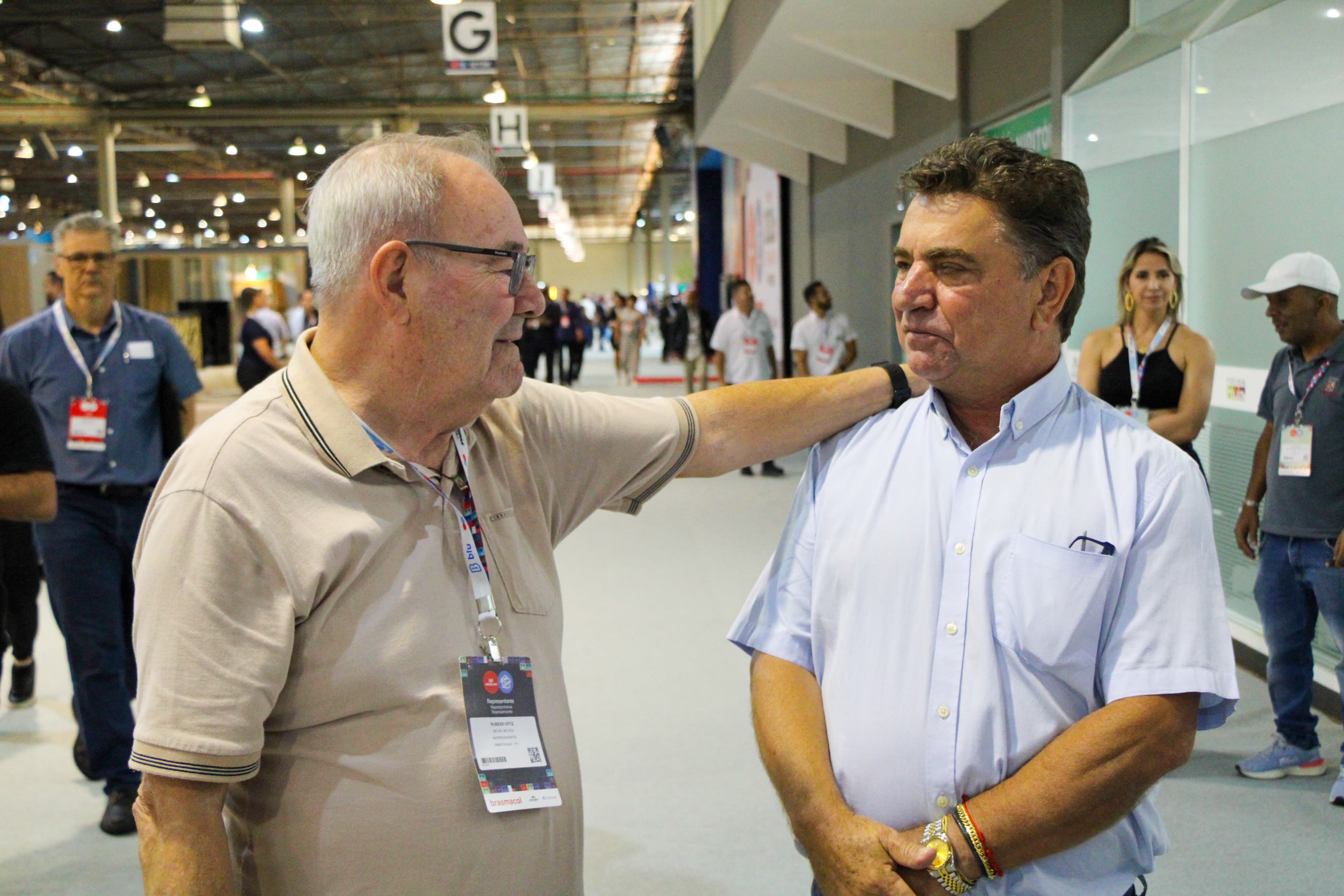 Movelpar movimenta Arapongas com novas tendências do setor; veja fotos