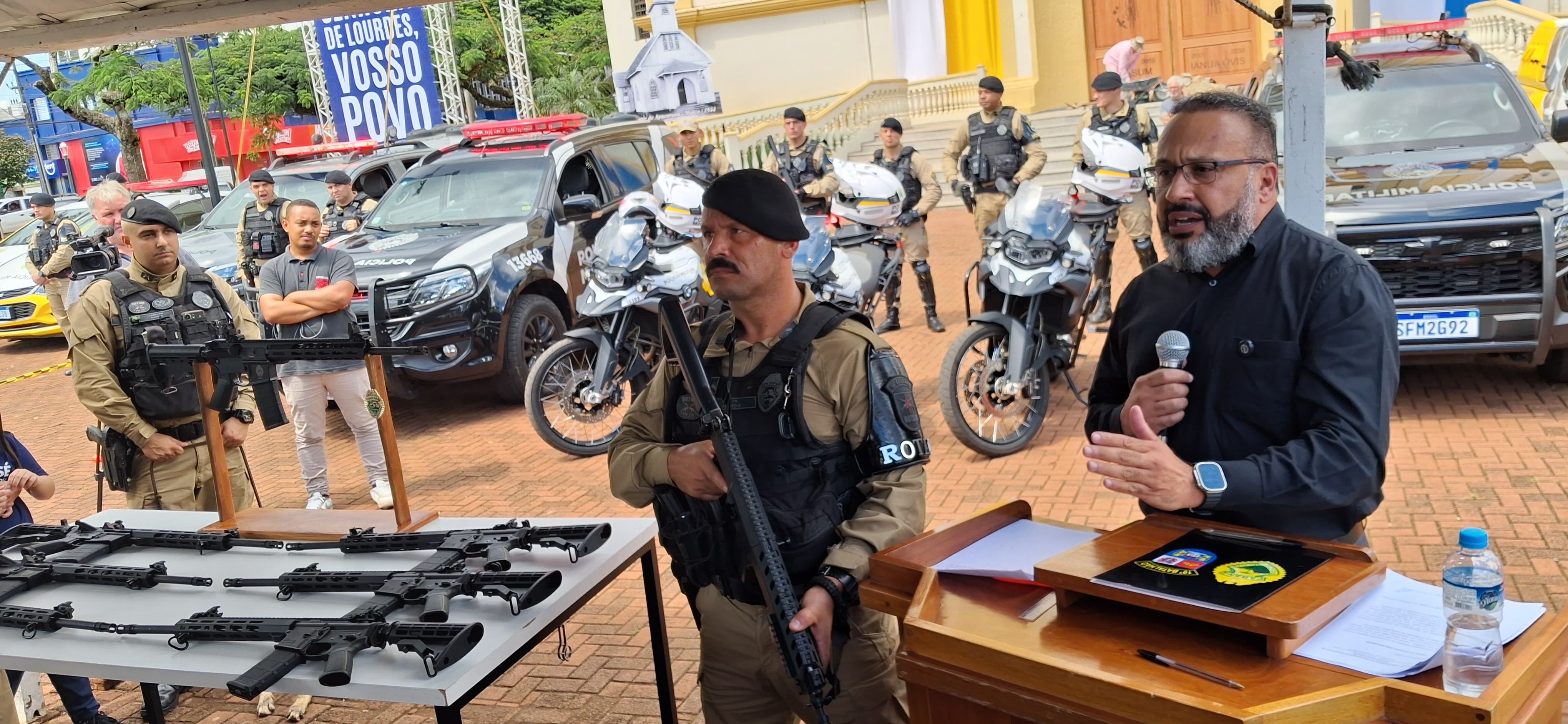 PM de Apucarana recebe 7 fuzis importados dos EUA doados pelo Conseg