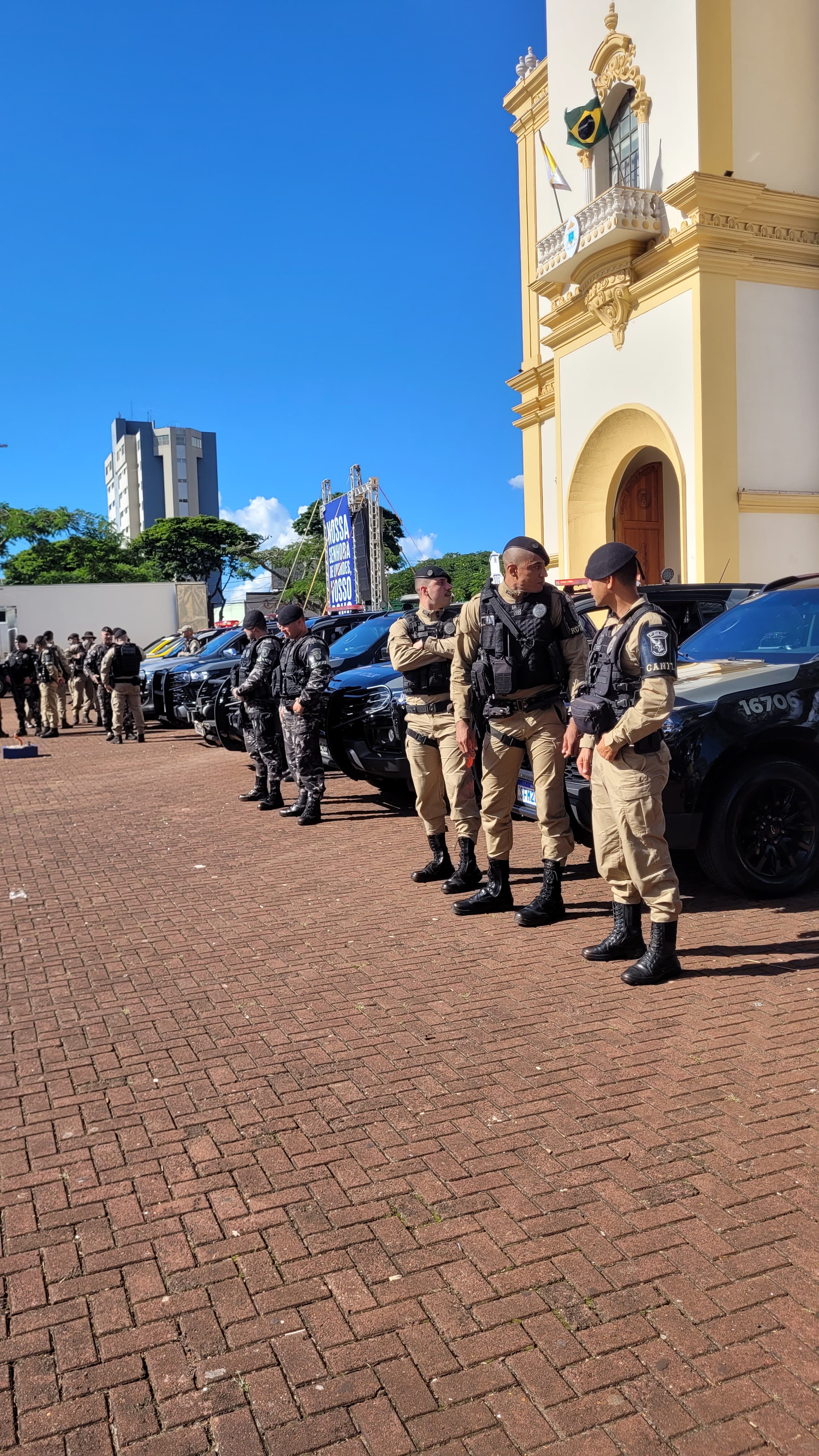 PM lança "Operação Saturação" com apoio de helicóptero em Apucarana