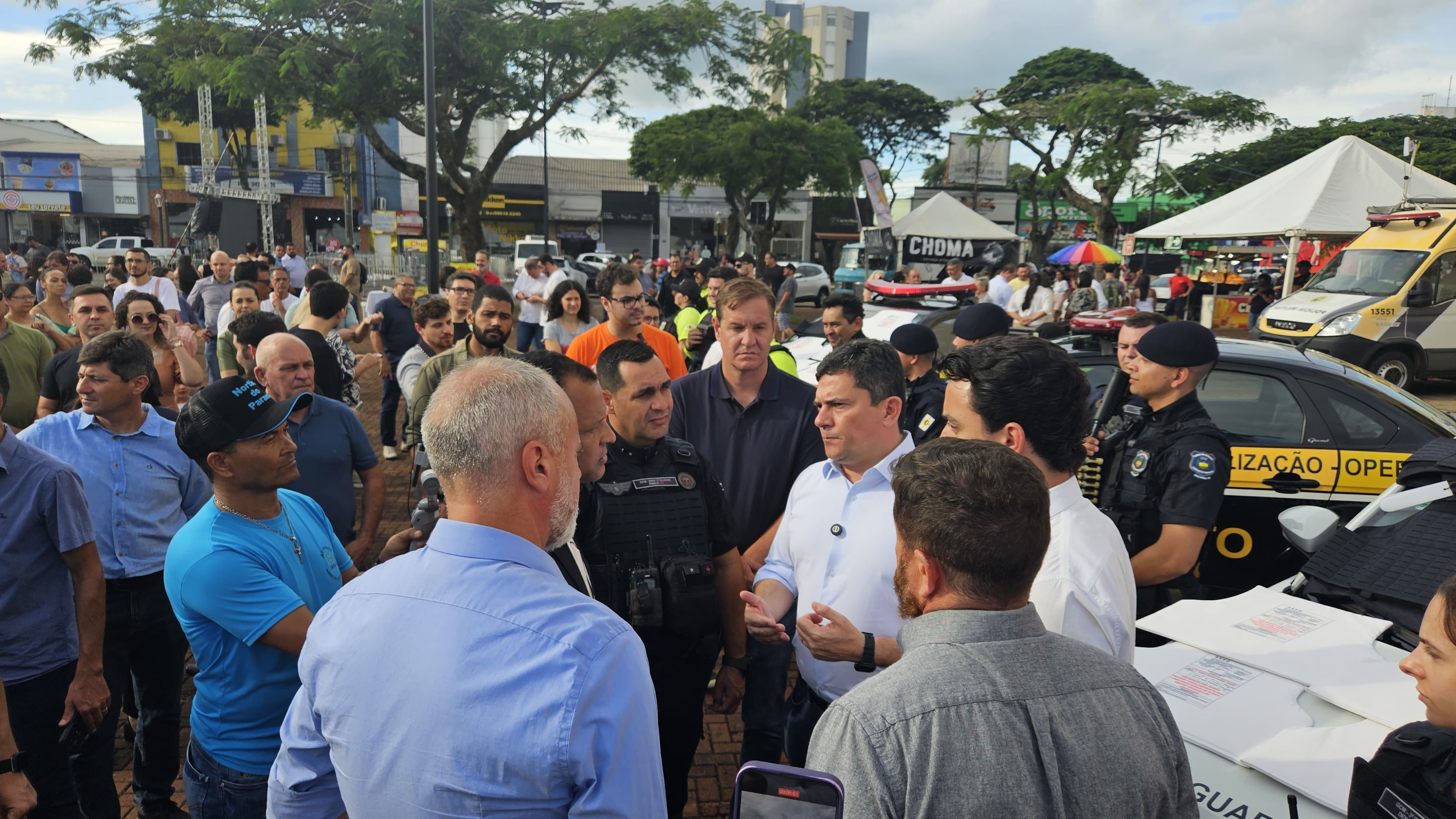 Prefeito Rodolfo Mota entrega equipamentos para a Guarda Municipal