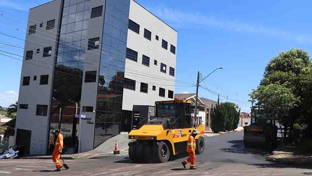 Recapeamento asfáltico em Ivaiporã segue em ritmo acelerado