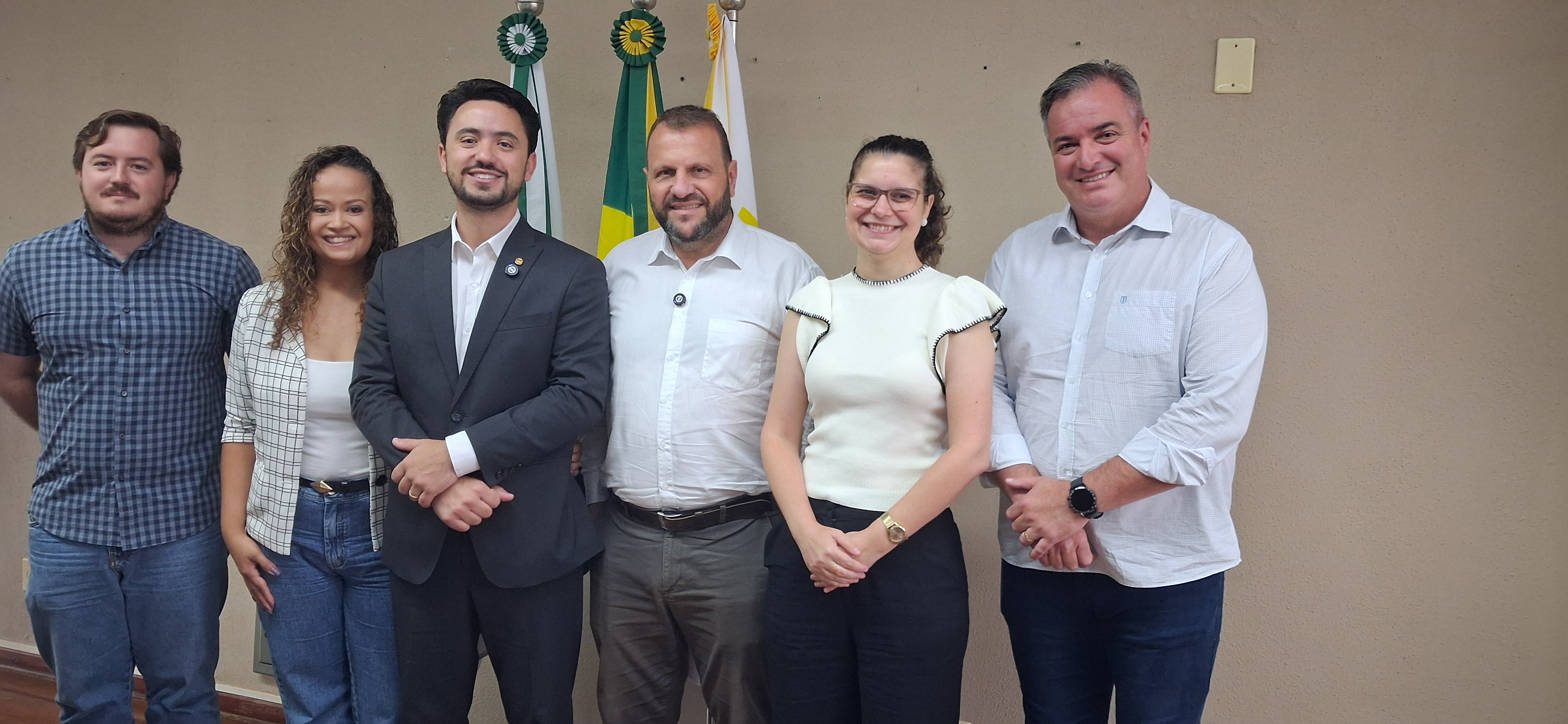 Rogério Carboni anuncia investimentos para construção de duas CMEIs