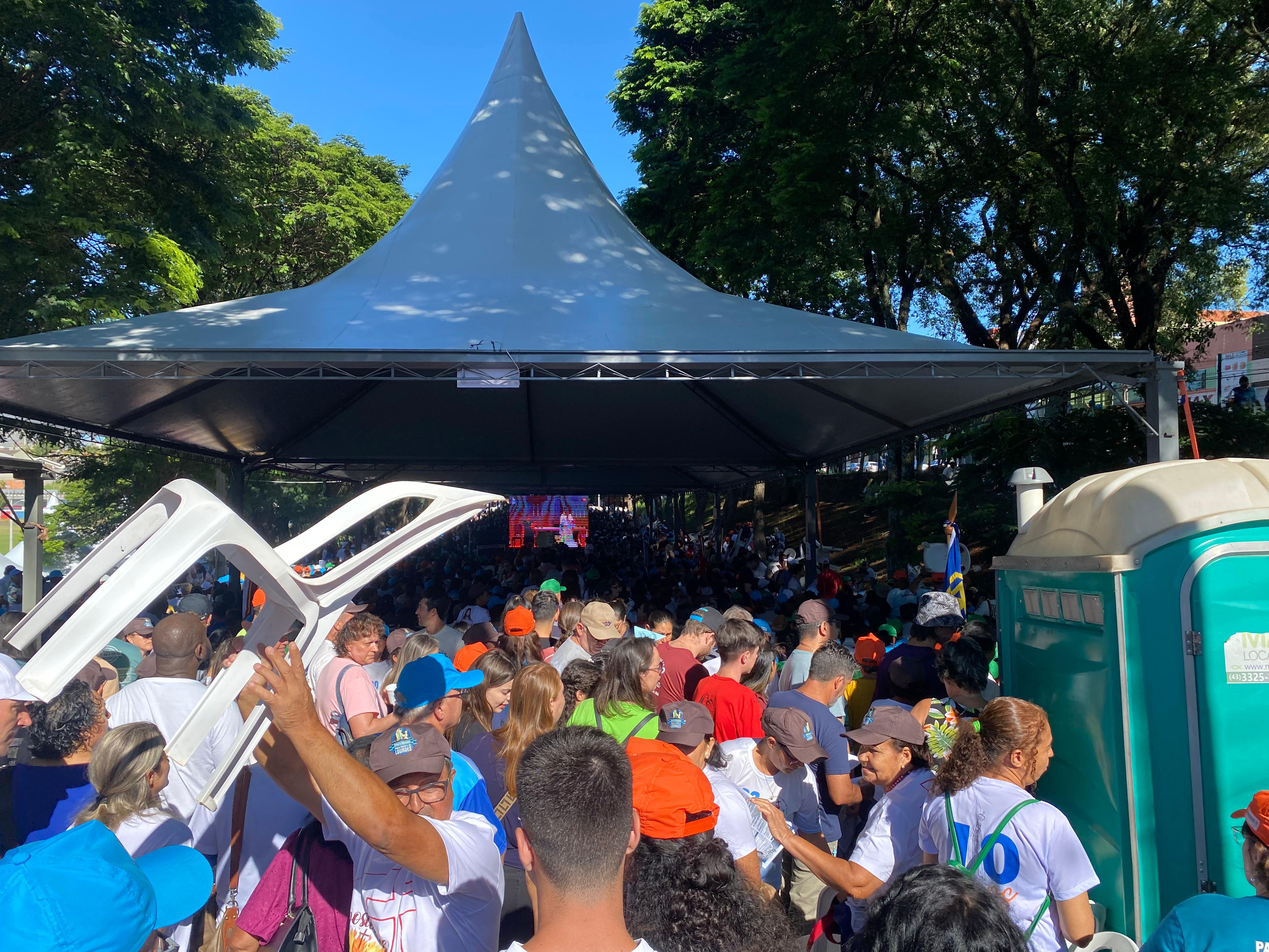 Romaria de Nossa Senhora de Lourdes reúne multidão em Apucarana