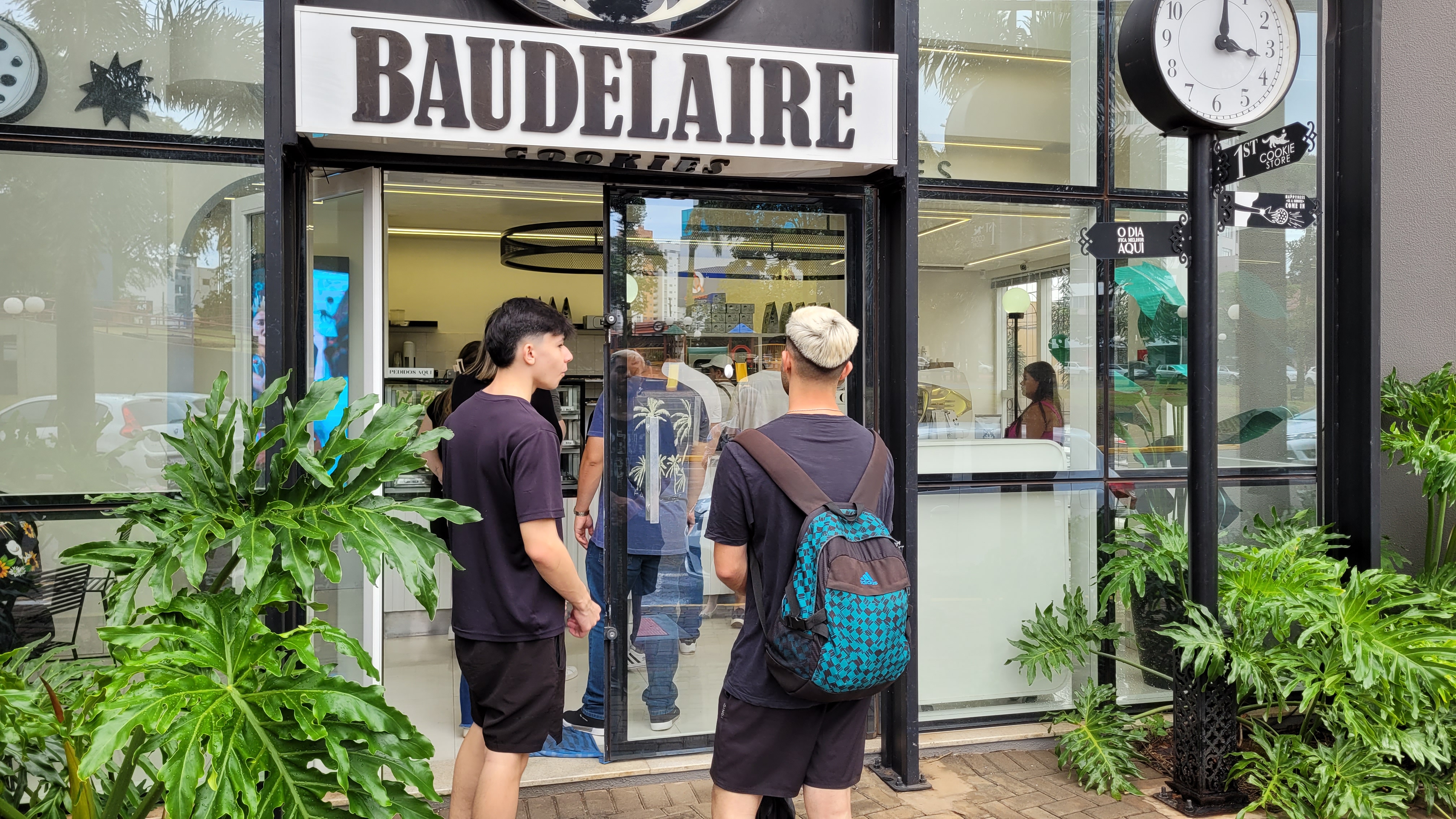 Venda de cookies na faculdade virou negócio de sucesso em Apucarana