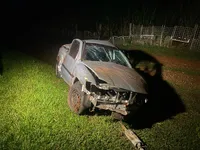 Mecânico capota Gol na BR-376 em Apucarana e anda 1km para pedir ajuda