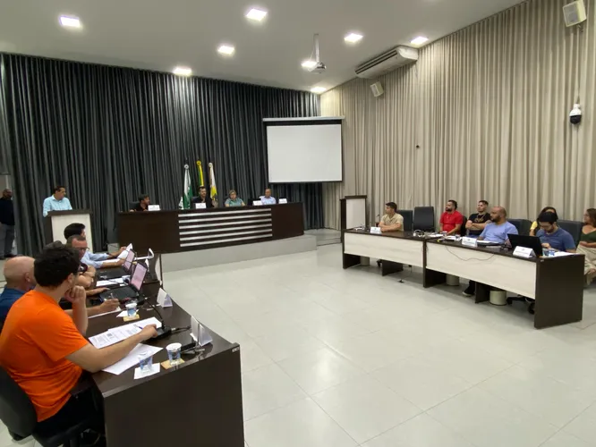Câmara aprova salário mínimo dos servidores e novas gratificações