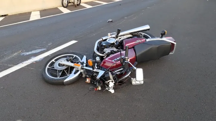 Grave acidente entre motos é registrado no Contorno de Jandaia do Sul