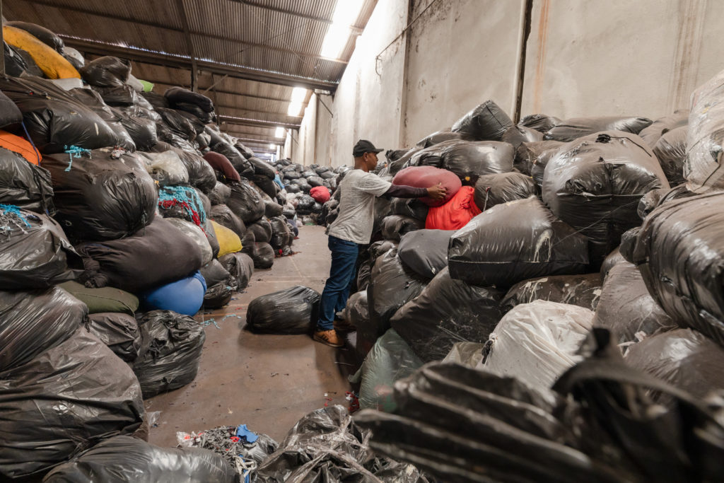 Apucarana busca destino para mil toneladas de resíduos têxteis