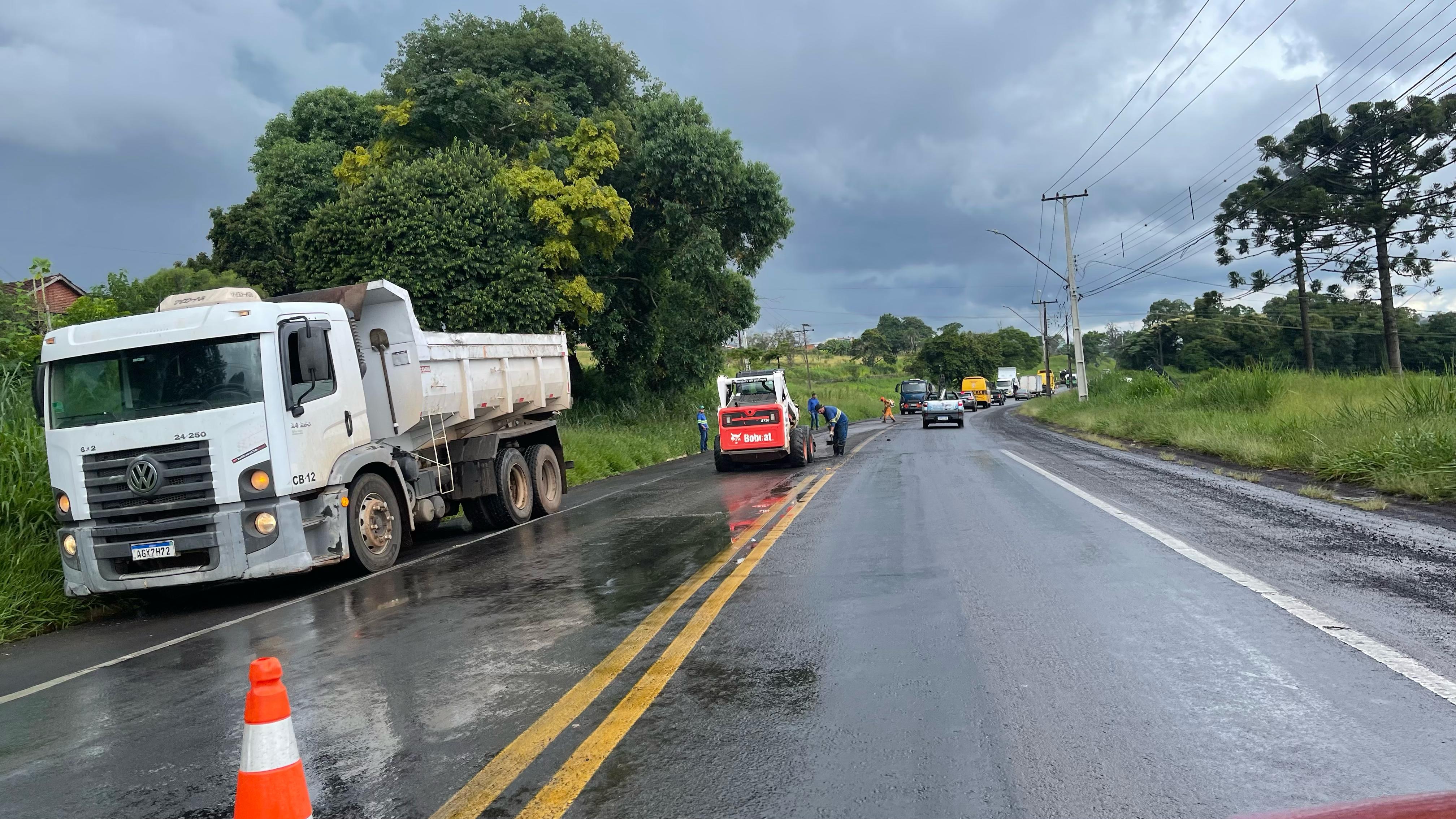 Obras no prolongamento da BR-369 afetam trânsito em Apucarana