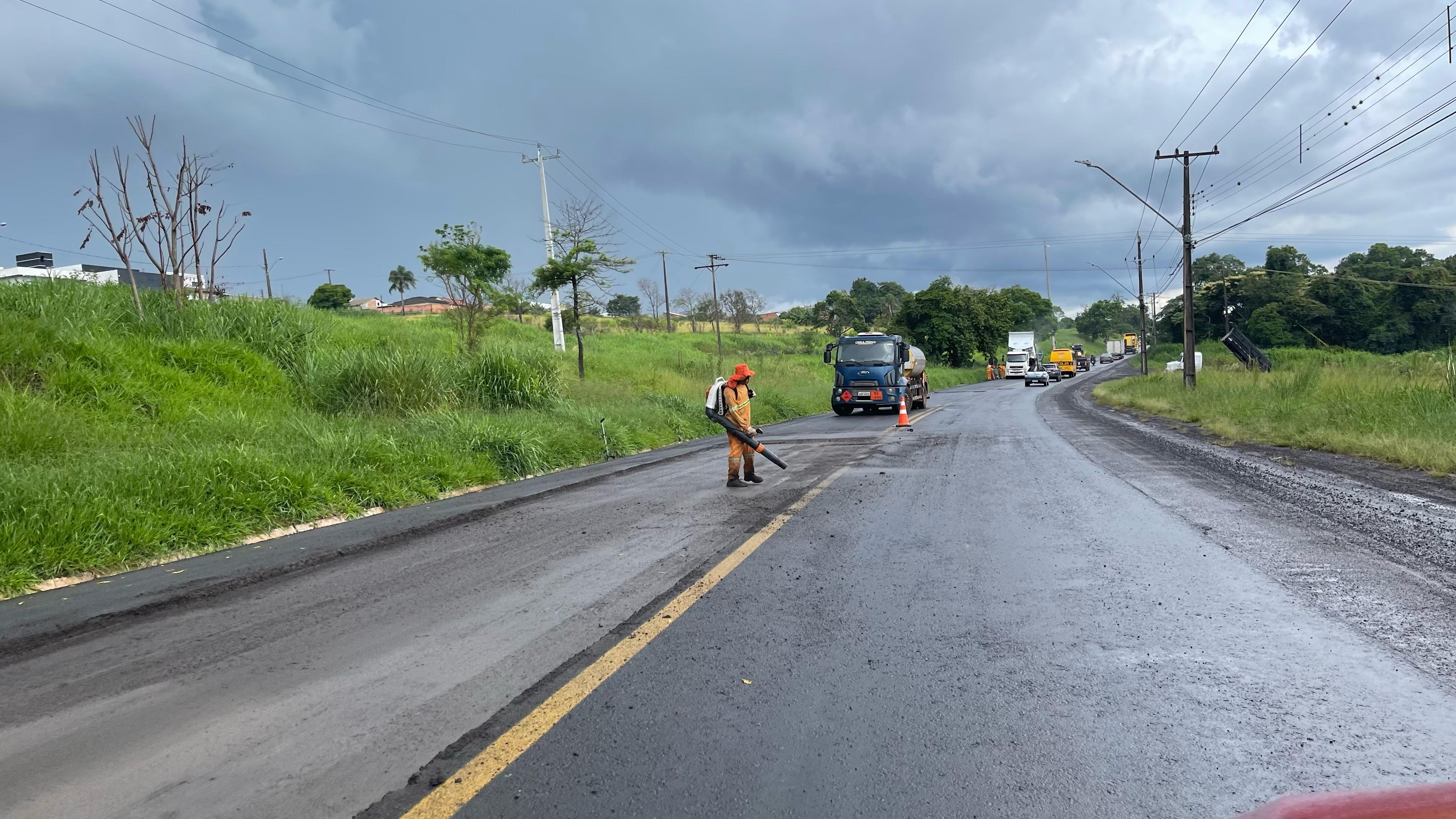 Obras no prolongamento da BR-369 afetam trânsito em Apucarana