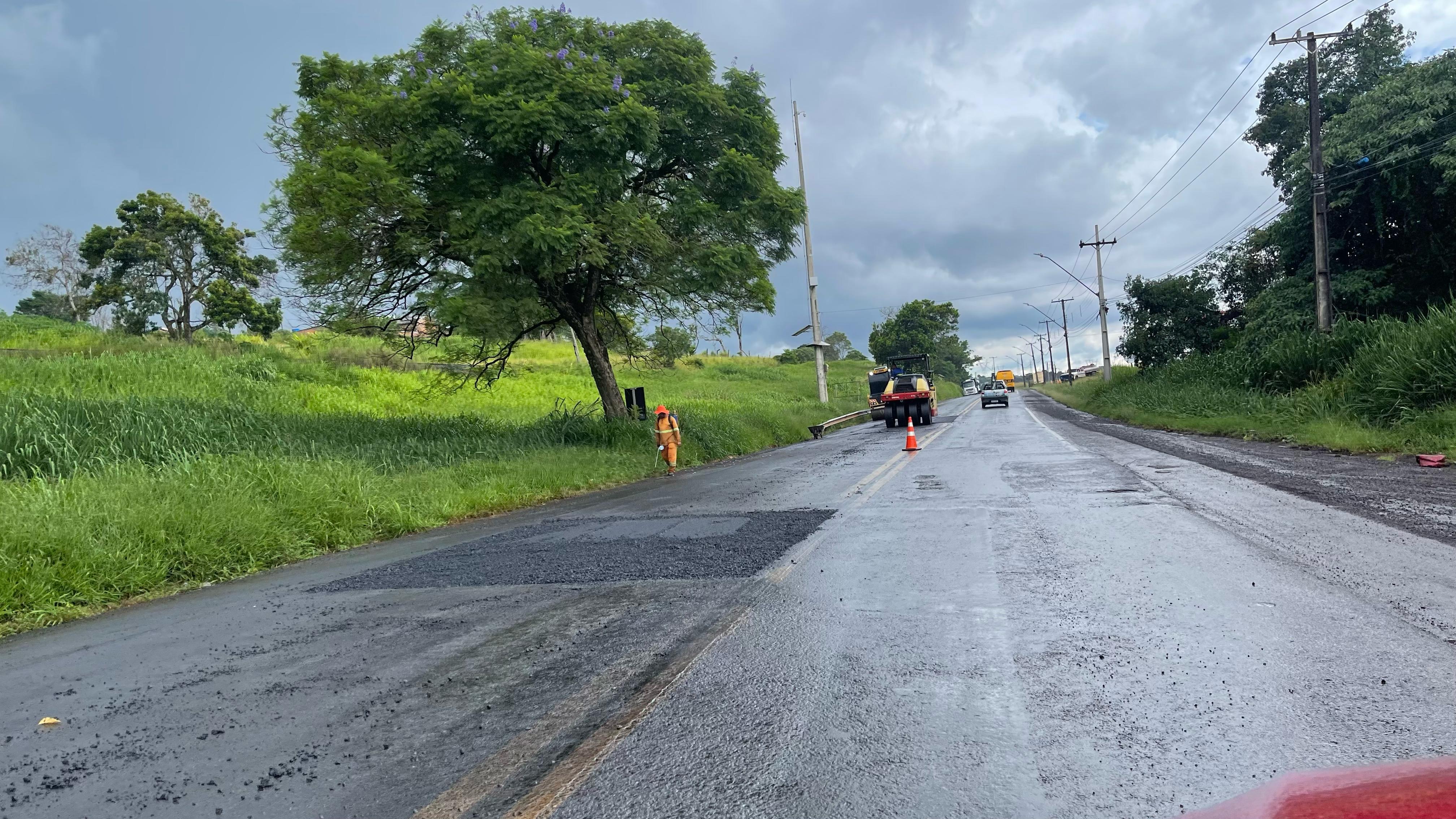 Obras no prolongamento da BR-369 afetam trânsito em Apucarana