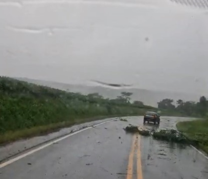 Chuvas geram transtornos no Vale do Ivaí nesta terça-feira (18)