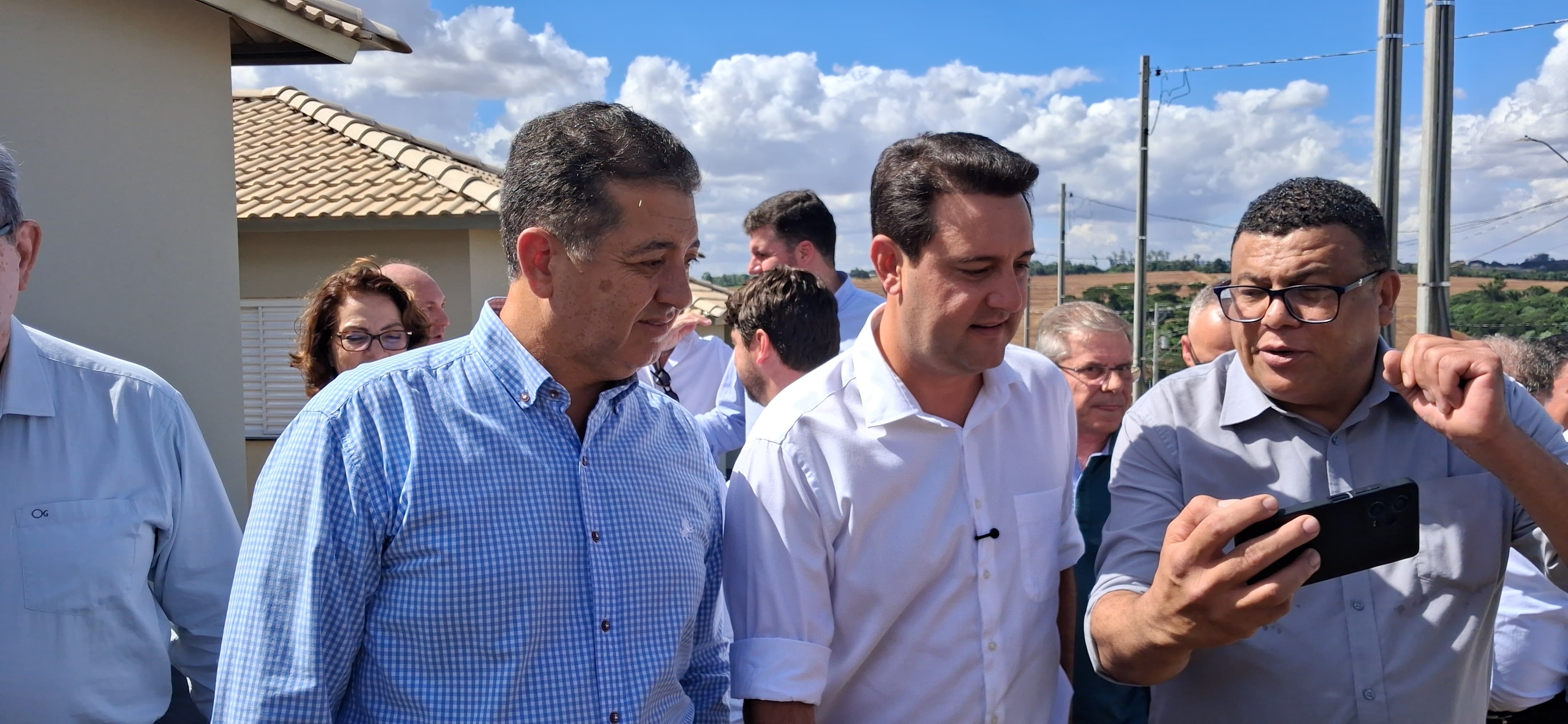 Governador Ratinho Junior inaugura 748 moradias em Arapongas