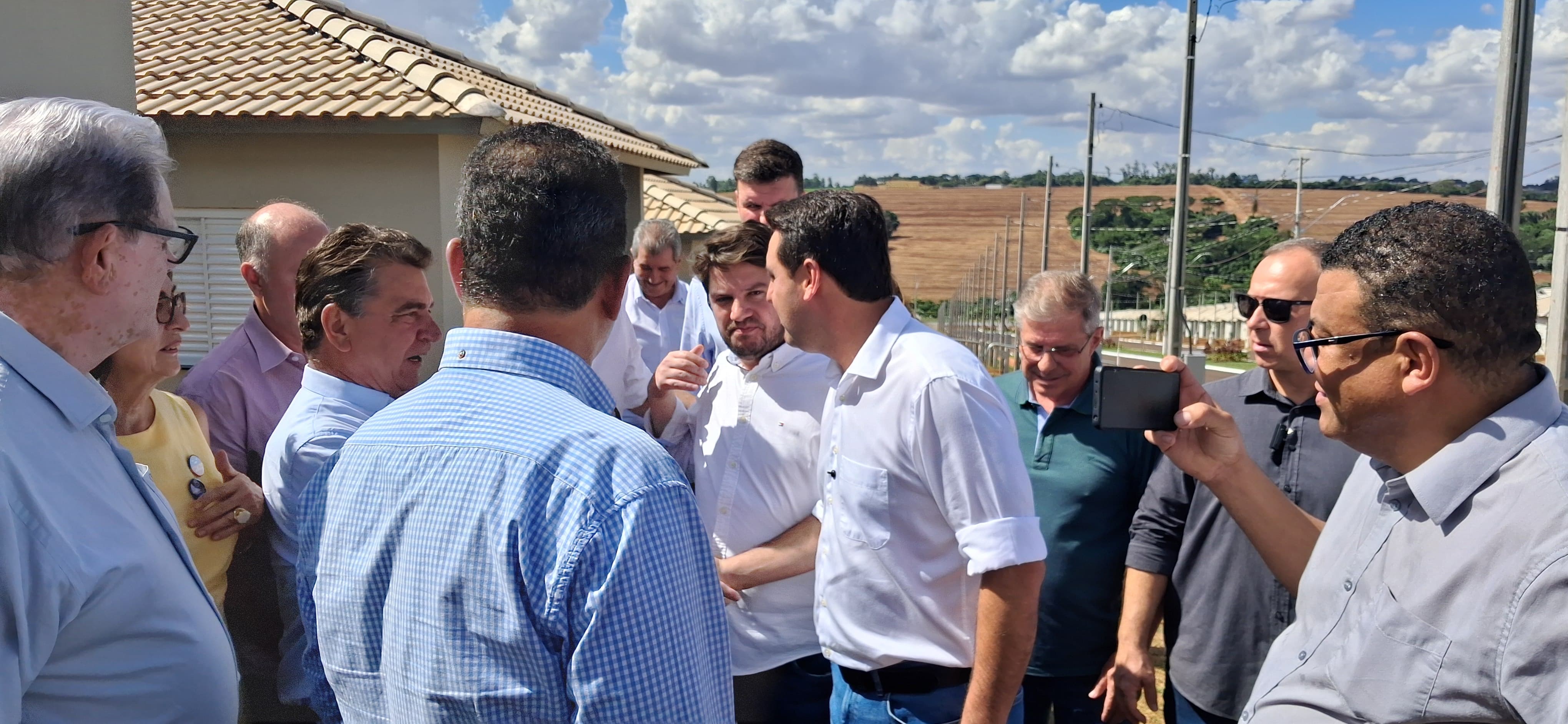 Governador Ratinho Junior inaugura 748 moradias em Arapongas