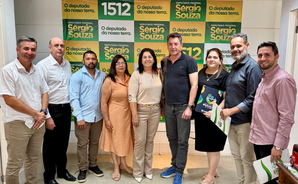 Prefeita Ana Lúcia e vereadores vão a Curitiba em busca de recursos