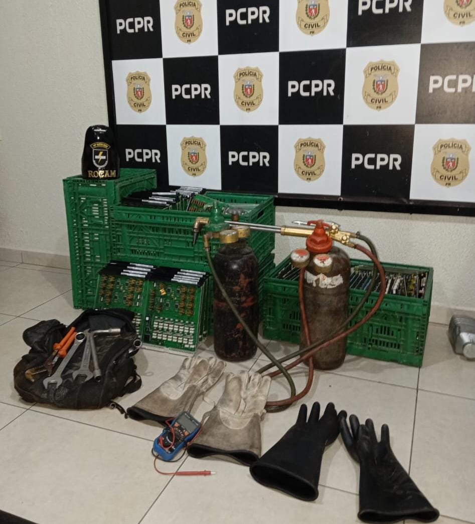 Rocam prende membro de quadrilha que furtava placas telefônicas
