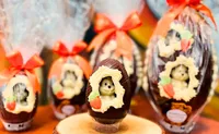 Pinhão e Capivara: chocolateria inova com ovos de Páscoa criativos