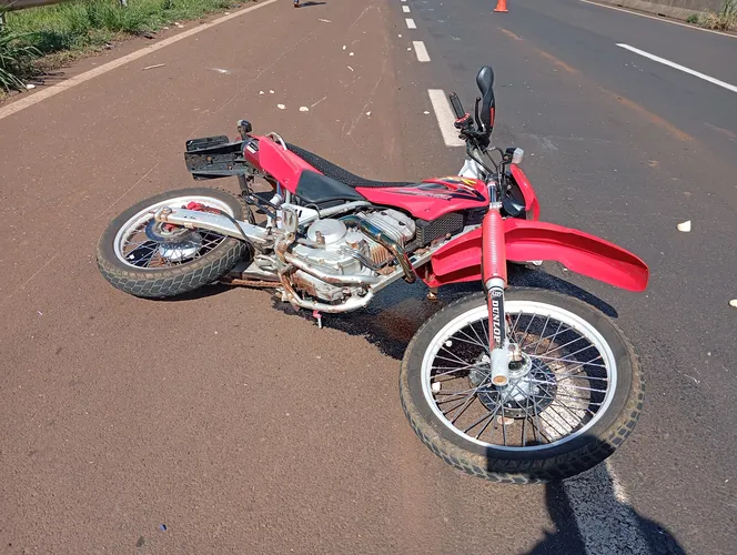 Mulher morre após ser atingida por caminhão em Marilândia do Sul
