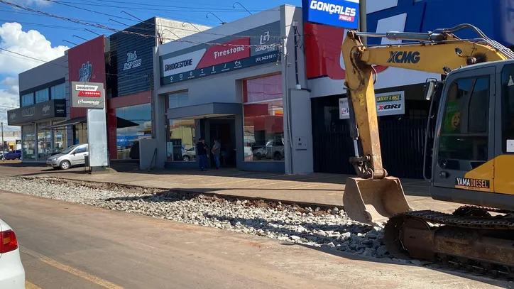 Obras afetam trânsito na Avenida Minas Gerais em Apucarana