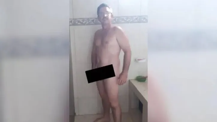 Pastor renuncia a cargo após amante vazar fotos íntimas; veja imagens