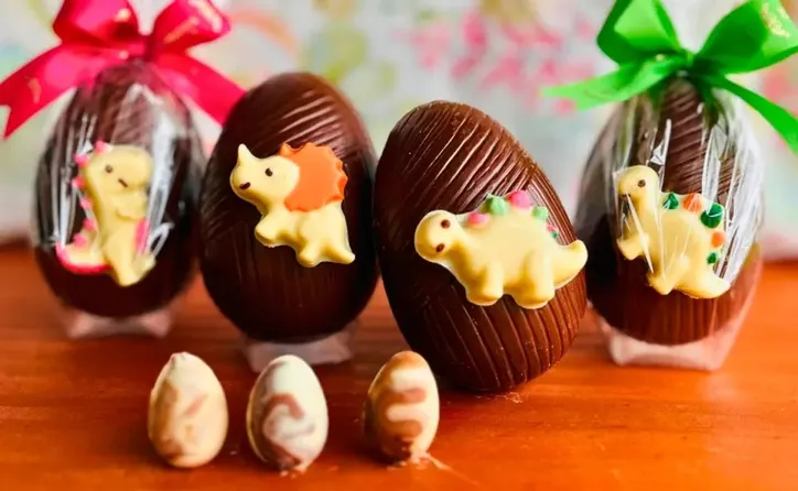 Pinhão e Capivara: chocolateria inova com ovos de Páscoa criativos