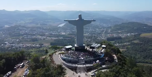 Cidade gaúcha inaugura maior estátua de Cristo do País; veja fotos