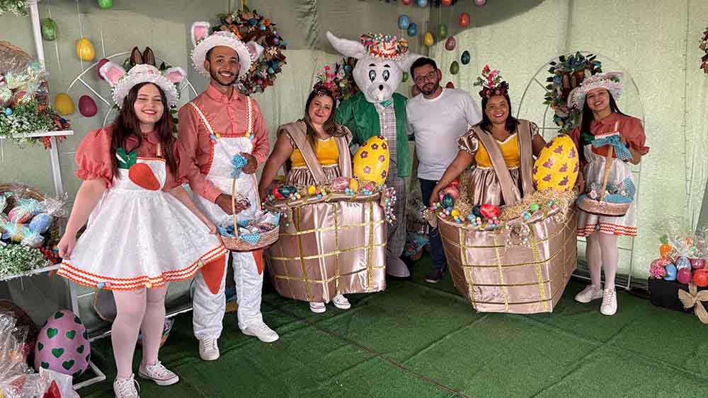 Ivaiporã dá início à programação da Páscoa com a chegada do Coelhinho
