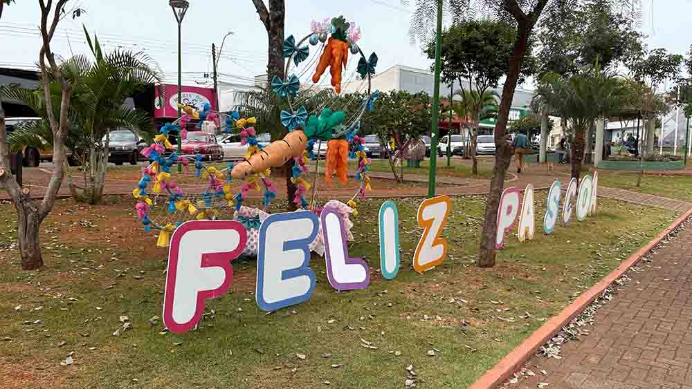 Ivaiporã dá início à programação da Páscoa com a chegada do Coelhinho