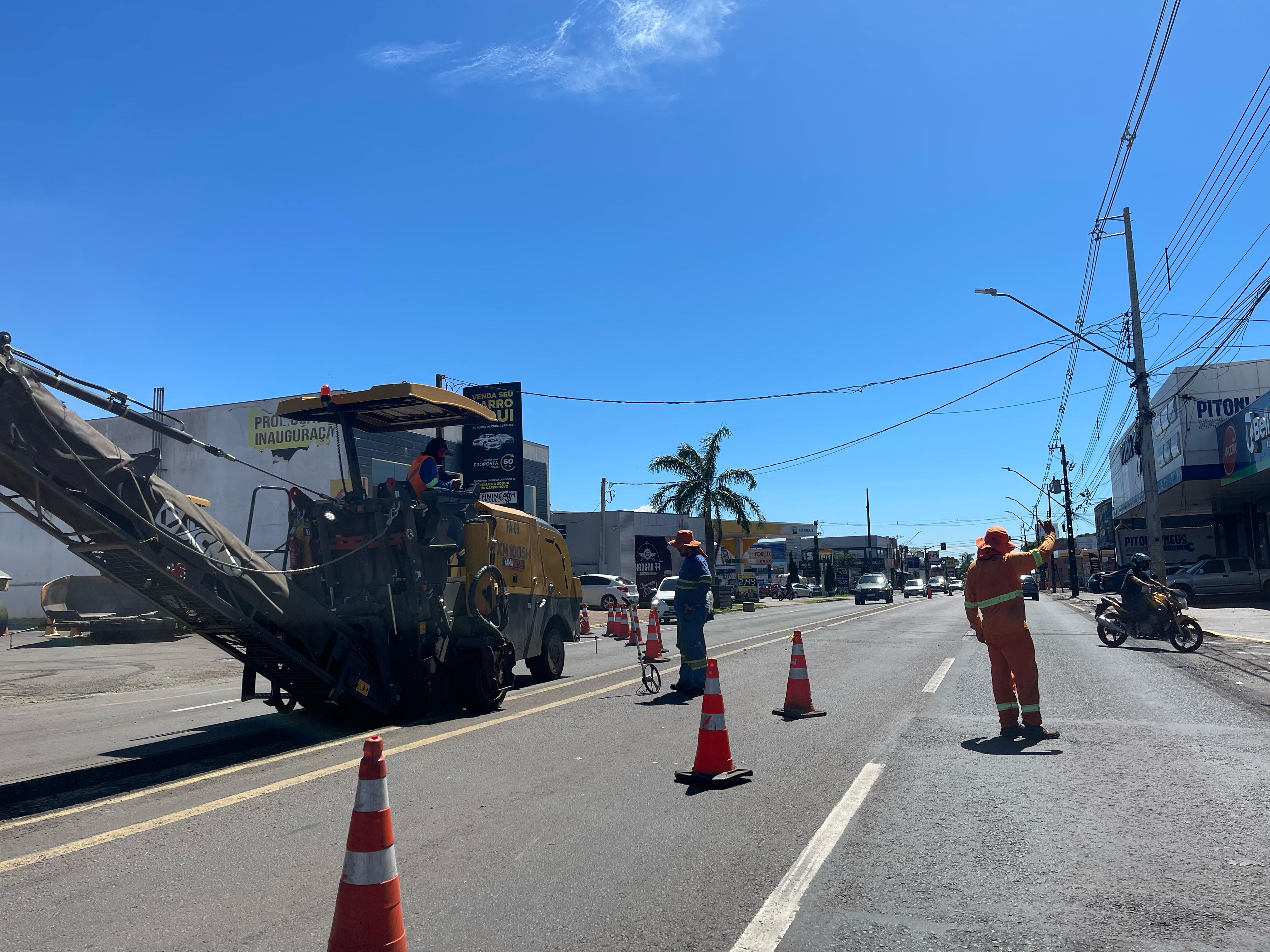 Obras afetam trânsito na Avenida Minas Gerais em Apucarana