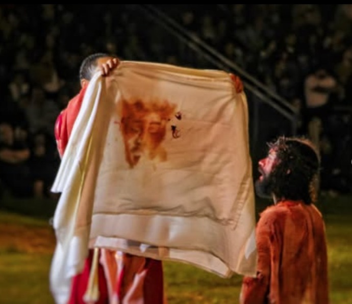 Paixão de Cristo emociona público em Arapongas