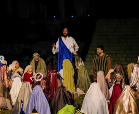 Paixão de Cristo emociona público em Arapongas