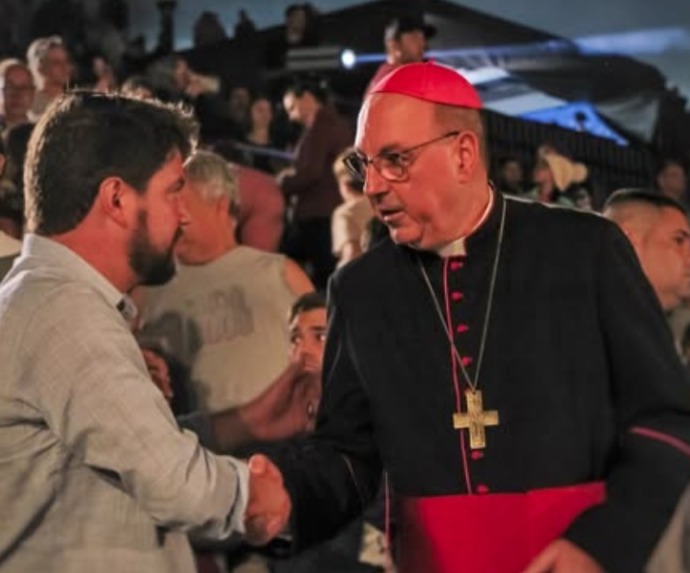 Paixão de Cristo emociona público em Arapongas