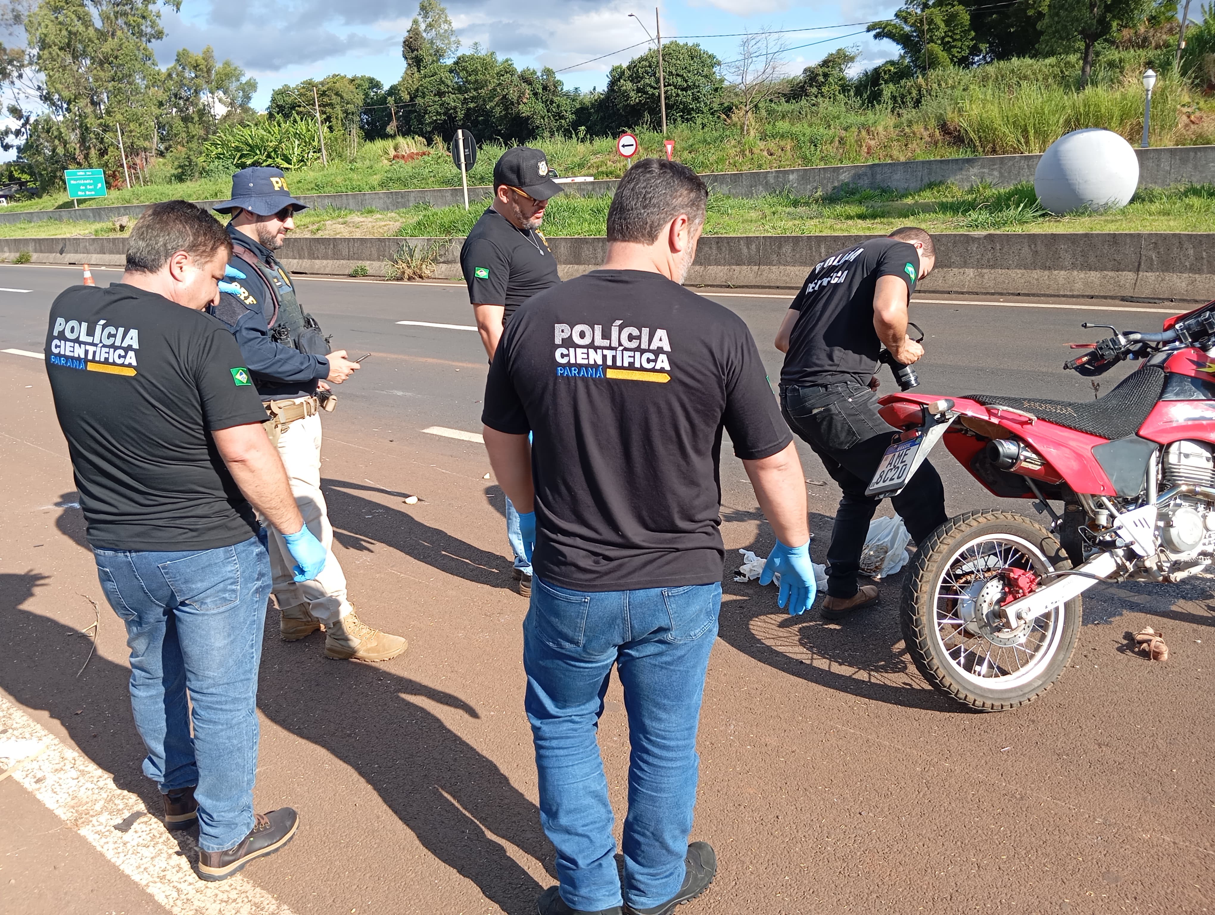 Polícia Científica esteve no local do acidente com morte