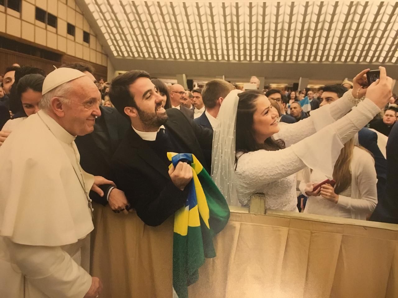 Psicóloga natural de Arapongas lembra bênção do papa: "Emoção"