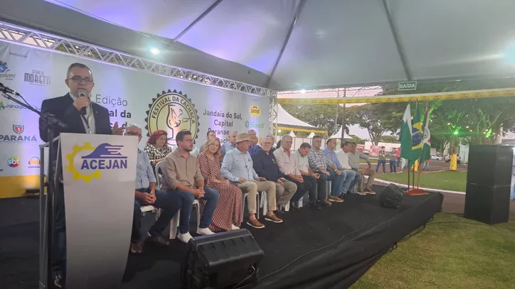 4º Festival da Cachaça é aberto oficialmente em Jandaia do Sul