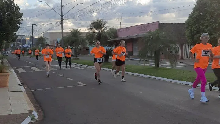 Corrida de rua em Jardim Alegre alerta contra abuso infantil