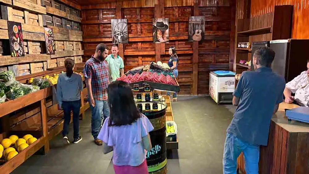 Agricultores familiares da região de Ivaiporã ganham cooperativa