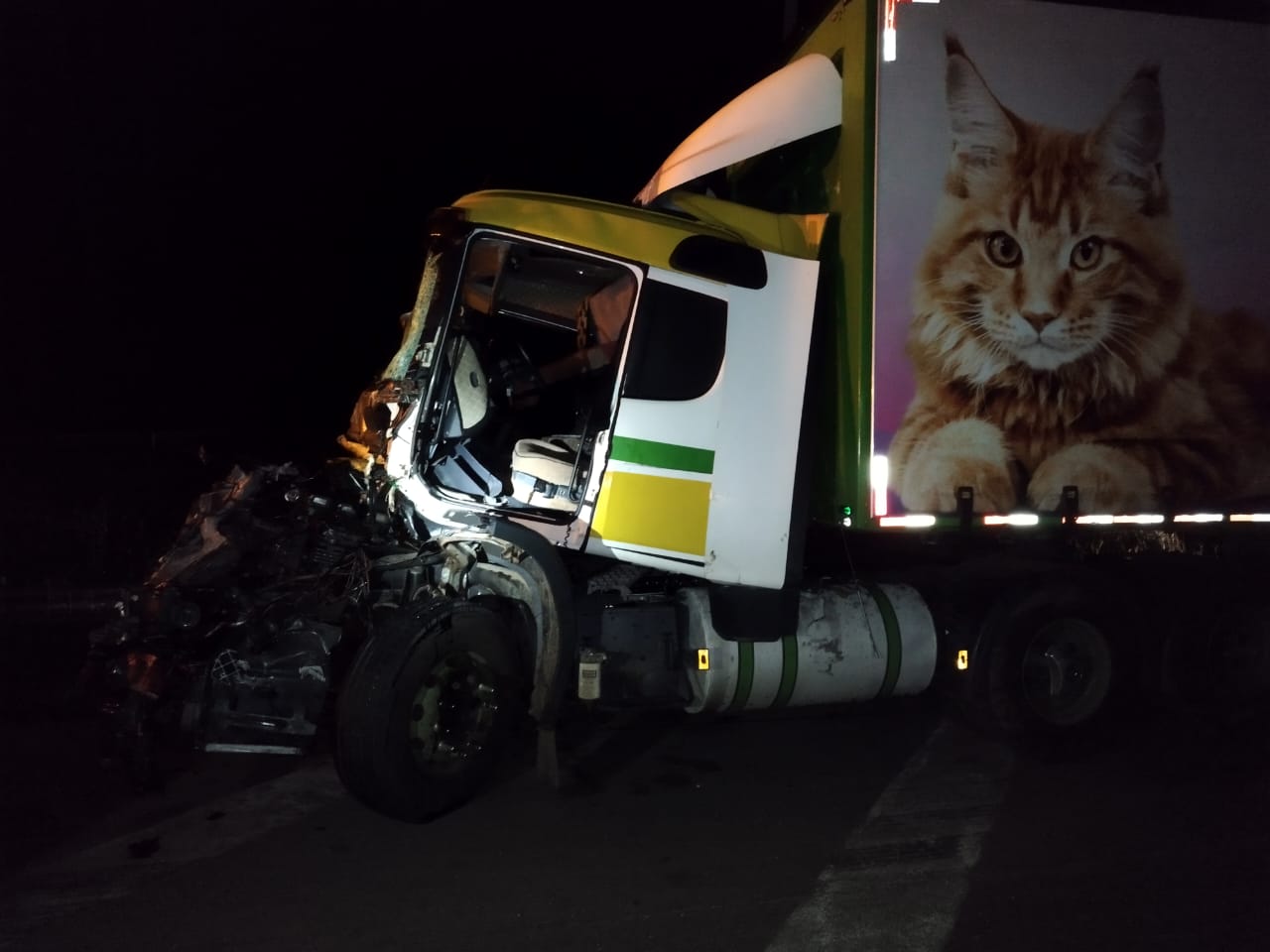 Engavetamento com cinco veículos deixa jovem de 24 anos morto no PR