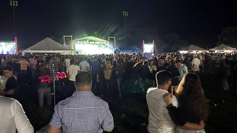 Festa do aniversário de Jardim Alegre atrai multidão