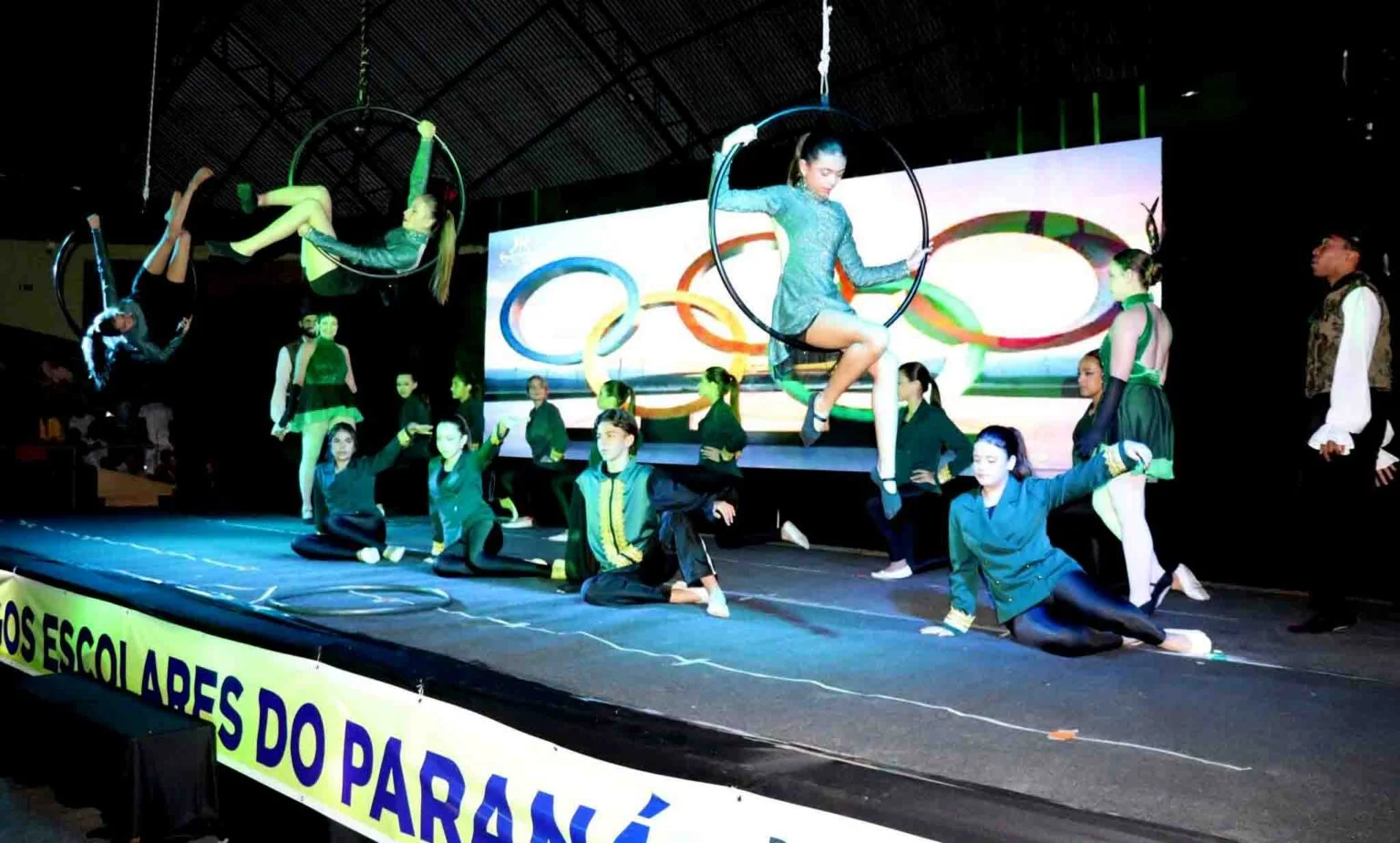 Ivaiporã abre Jogos Escolares com festa, emoção e ginásio lotado