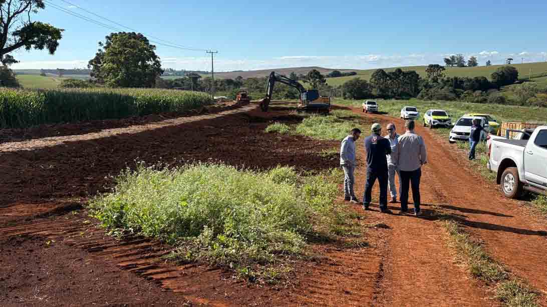 Ivaiporã prevê conclusão da obra na estrada do Pindauvinha em junho