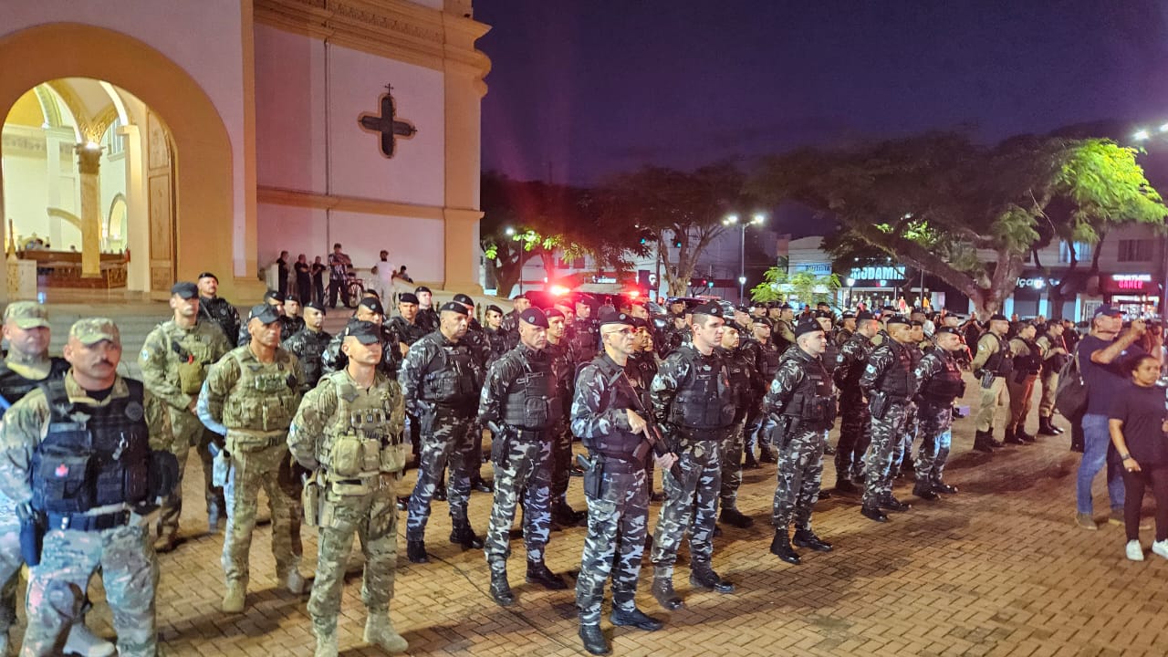 Lançamento de operação mobiliza dezenas de viaturas e helicóptero em Apucarana