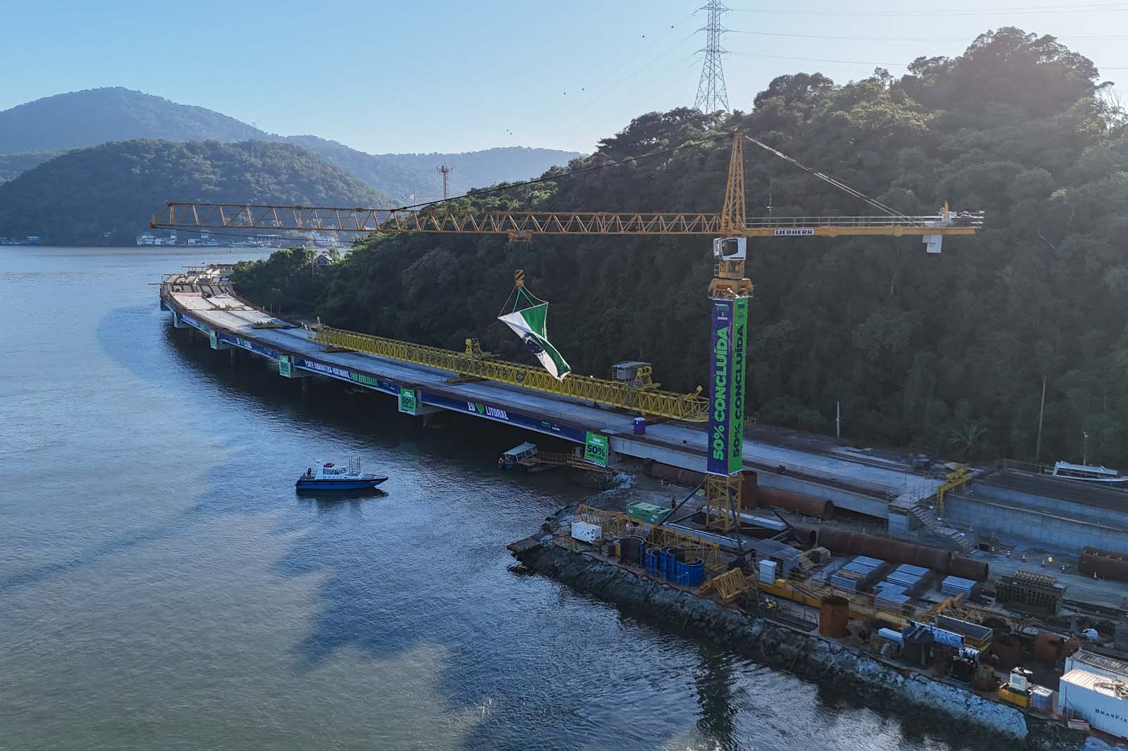 Ponte de Guaratuba alcança 50% das obras concluídas; veja fotos