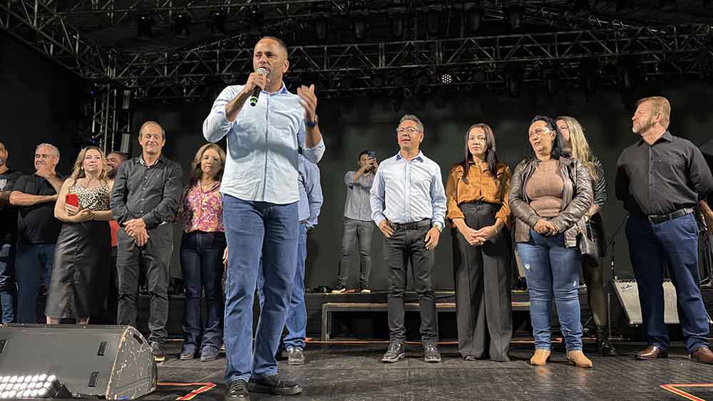Segundo dia de festa em Jardim Alegre é sucesso de público e animação