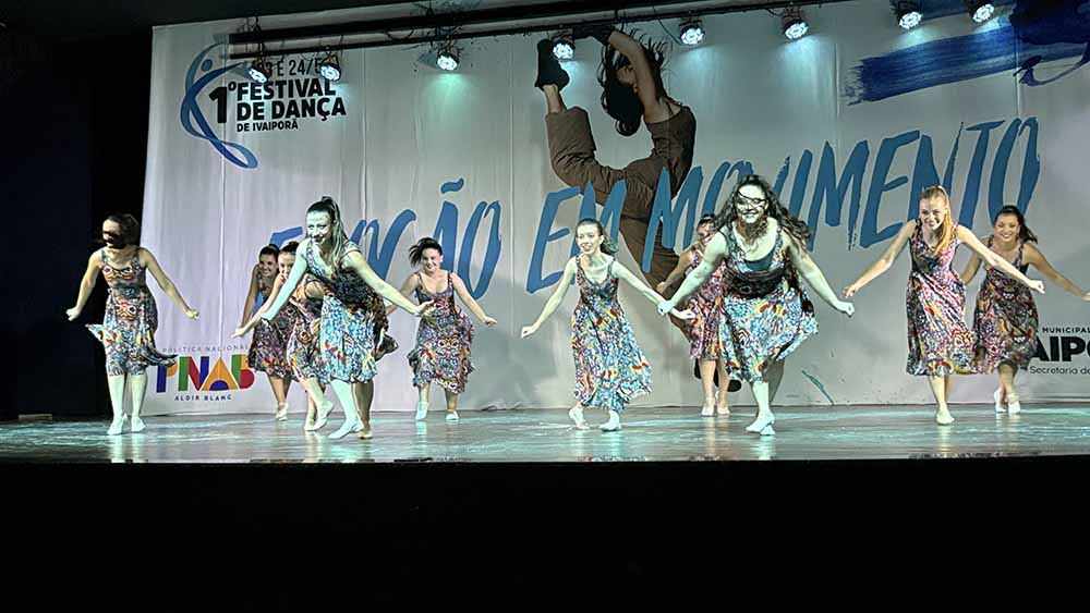 1º Festival de Dança movimenta Ivaiporã e lota Centro Cultural; veja
